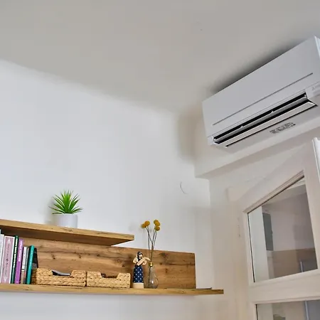 Historic Mexico Building * Любляна