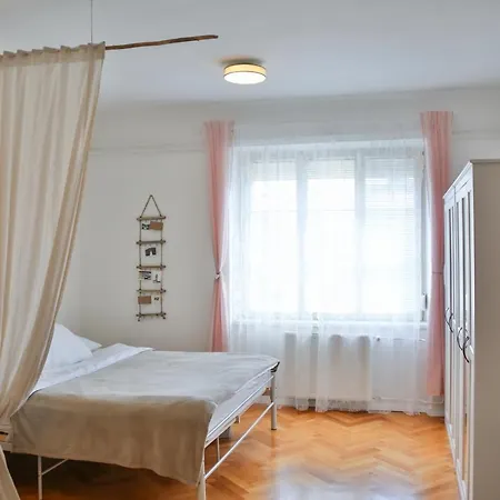 Historic Mexico Building Любляна