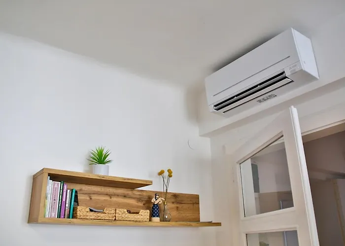 Historic Mexico Building * Ljubljana